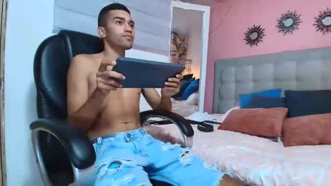 MAURICIO online show from 28, 2, 2026