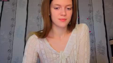 Snapshot of maurineneverman chatting on 15, 6, 2026 Lucy online show from 15, 6, 2026