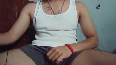 Snapshot of maurodirty chatting on 13, 10, 2025 Mauro online show from 13, 10, 2025