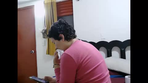 mauroluxandra online show from 16, 4, 2026