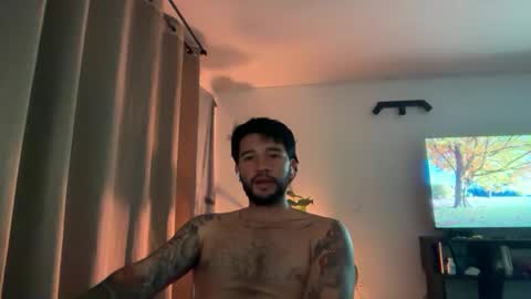 Snapshot of mauuu17 chatting on 28, 10, 2025 mauuu17 online show from 28, 10, 2025