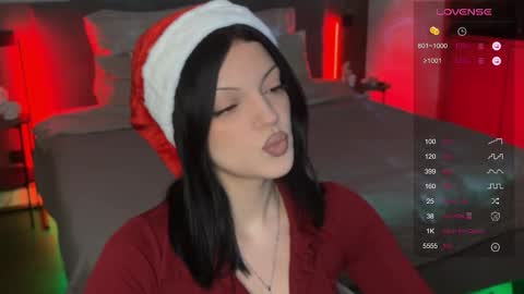 Snapshot of mavis_crystal chatting on 20, 12, 2025 Mavis online show from 20, 12, 2025