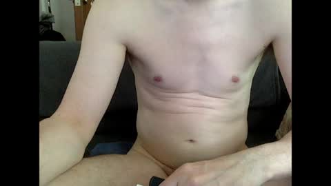 Snapshot of max380938 chatting on 26, 5, 2026 max380938 online show from 26, 5, 2026