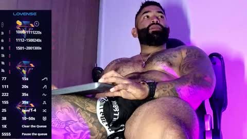 max__prada online show from 30, 11, 2025