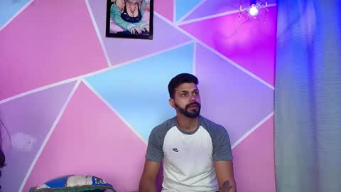 Max  Ashley online show from 1, 2, 2026