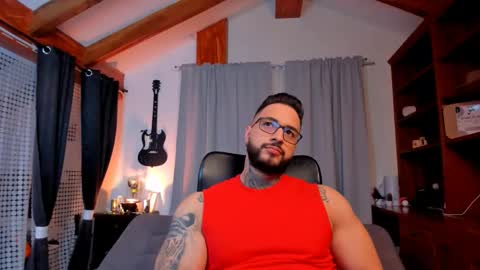 Snapshot of max_dic1 chatting on 8, 3, 2025 max D. online show from 8, 3, 2025