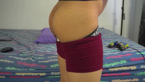 Snapshot of max_ethan5 chatting on 25, 11, 2025 Max online show from 25, 11, 2025