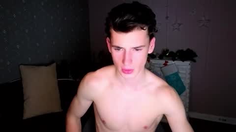 Snapshot of max_foks chatting on 5, 1, 2026 Max online show from 5, 1, 2026