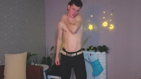 Snapshot of max_foks chatting on 9, 1, 2026 Max online show from 9, 1, 2026