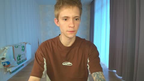 Max Gen with tats 24years  And Ethan without tats 20 years online show from 6, 12, 2024