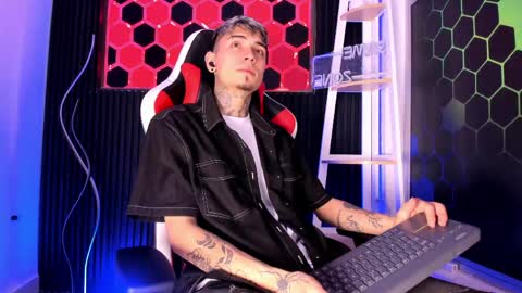 Max online show from 15, 4, 2026