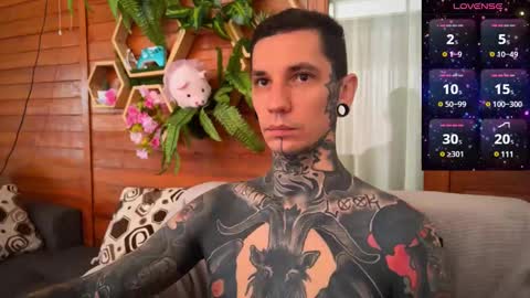 Snapshot of max_reaves chatting on 8, 12, 2024 online show from 8, 12, 2024