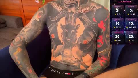 Snapshot of max_reaves chatting on 15, 12, 2024 online show from 15, 12, 2024