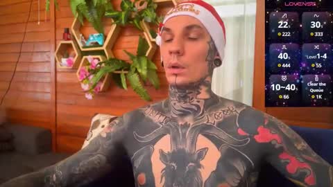 Snapshot of max_reaves chatting on 26, 12, 2024 online show from 26, 12, 2024