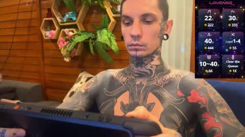 Snapshot of max_reaves chatting on 3, 1, 2025 online show from 3, 1, 2025