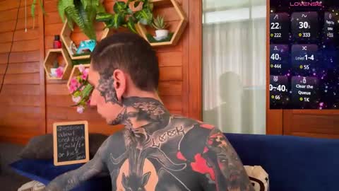 Snapshot of max_reaves chatting on 5, 1, 2025 online show from 5, 1, 2025