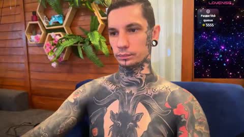 Snapshot of max_reaves chatting on 10, 1, 2025 online show from 10, 1, 2025