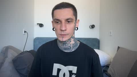 Snapshot of max_reaves chatting on 30, 1, 2025 online show from 30, 1, 2025