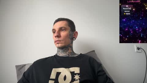 Snapshot of max_reaves chatting on 7, 2, 2025 online show from 7, 2, 2025