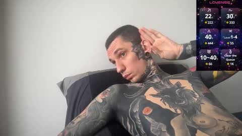 Snapshot of max_reaves chatting on 6, 3, 2025 online show from 6, 3, 2025