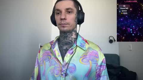 Snapshot of max_reaves chatting on 9, 3, 2025 online show from 9, 3, 2025