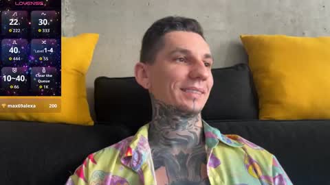 Snapshot of max_reaves chatting on 24, 10, 2025 online show from 24, 10, 2025