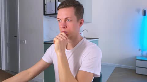 Max  online show from 10, 3, 2025