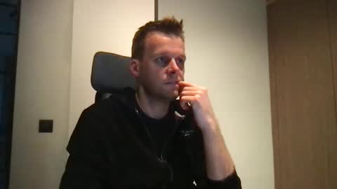 Snapshot of max_straight_1 chatting on 6, 12, 2024 Max take off clothes online show from 6, 12, 2024