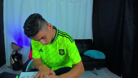 MAX     online show from 6, 3, 2025