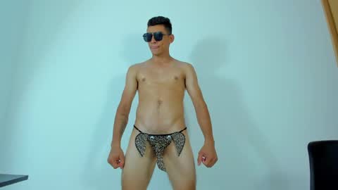 Snapshot of max_wild01 chatting on 15, 5, 2026 MAX online show from 15, 5, 2026