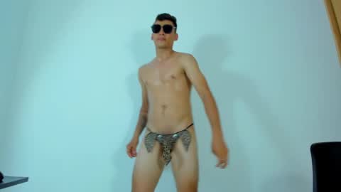 Snapshot of max_wild01 chatting on 16, 5, 2026 MAX online show from 16, 5, 2026