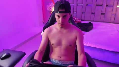 Maximiliano online show from 18, 11, 2025