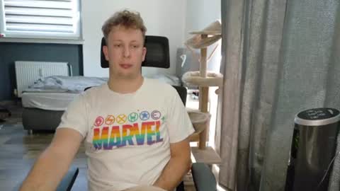 Snapshot of maxboner94 chatting on 24, 6, 2026 maxboner94 online show from 24, 6, 2026