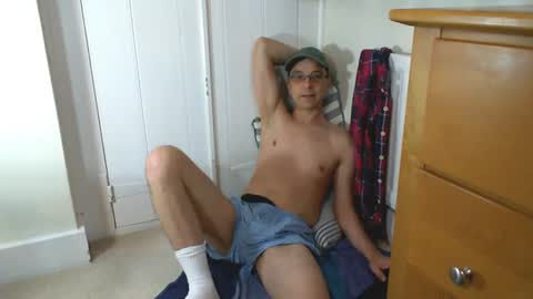 Snapshot of maxdavies chatting on 19, 7, 2026 Max Davies online show from 19, 7, 2026