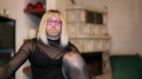 maxicd online show from 9, 1, 2025