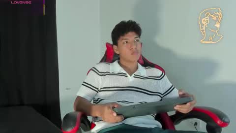 Maximiliano online show from 12, 3, 2026