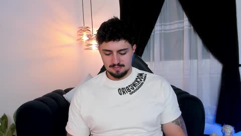 Maximo online show from 20, 1, 2025