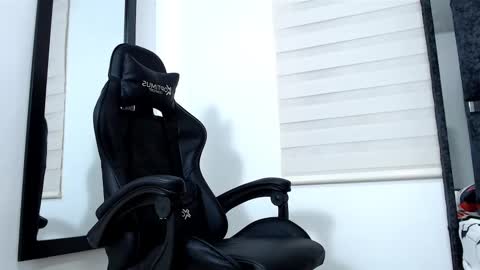 Maximo Sebastian online show from 10, 3, 2025