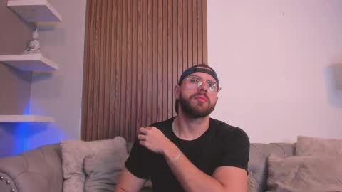 Snapshot of maximo_wolf1 chatting on 4, 5, 2026 Maximo Wolf online show from 4, 5, 2026