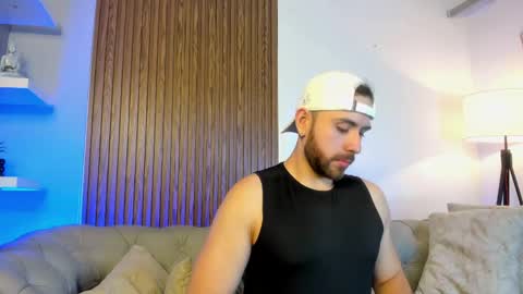 Snapshot of maximo_wolf1 chatting on 14, 5, 2026 Maximo Wolf online show from 14, 5, 2026