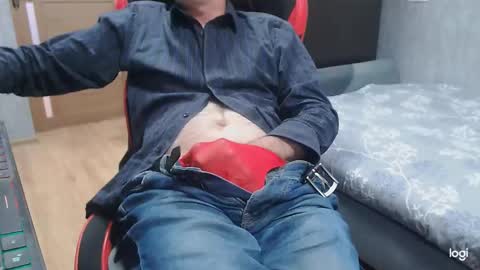 maximus3334 online show from 11, 11, 2025