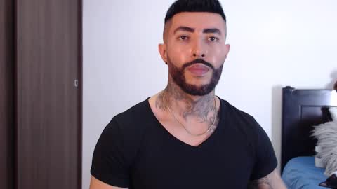 Independent Model online show from 3, 2, 2025