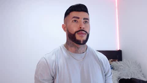 Independent Model online show from 9, 10, 2025