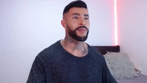 Independent Model online show from 16, 10, 2025