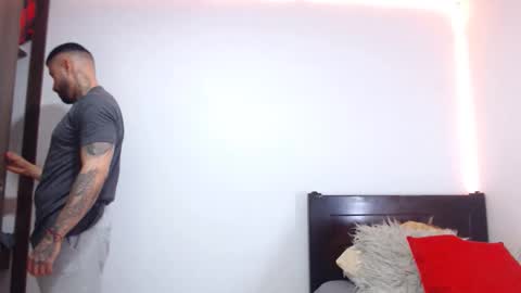 Independent Model online show from 10, 2, 2026