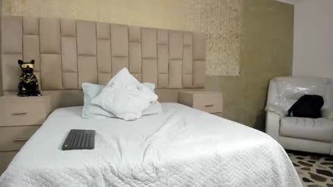 Snapshot of maximusdick1_ chatting on 19, 10, 2025 Maximus online show from 19, 10, 2025