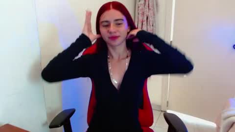 Snapshot of maxinesex_ chatting on 8, 7, 2026 maxinesex_ online show from 8, 7, 2026