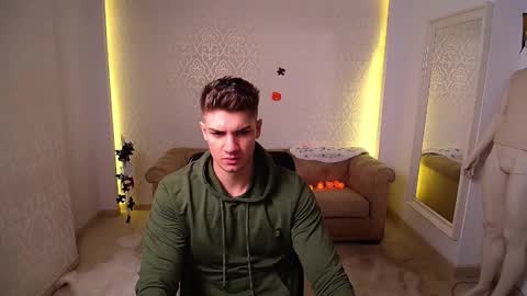 MaxKaiden online show from 19, 10, 2025