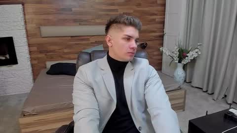 MaxKaiden online show from 21, 3, 2026