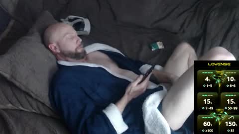 Snapshot of maxrouger chatting on 2, 3, 2026 MaxRouger online show from 2, 3, 2026